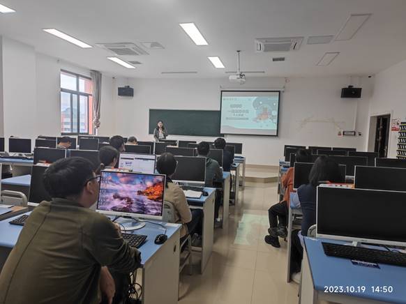 说明: \\2012-20160518dr\学院办公室2017—2020\会议照片和资料\2023年照片\2023.10.19 3044永利集团官网2023年教师成长发展互助平台培训\IMG_20231019_145040.jpg